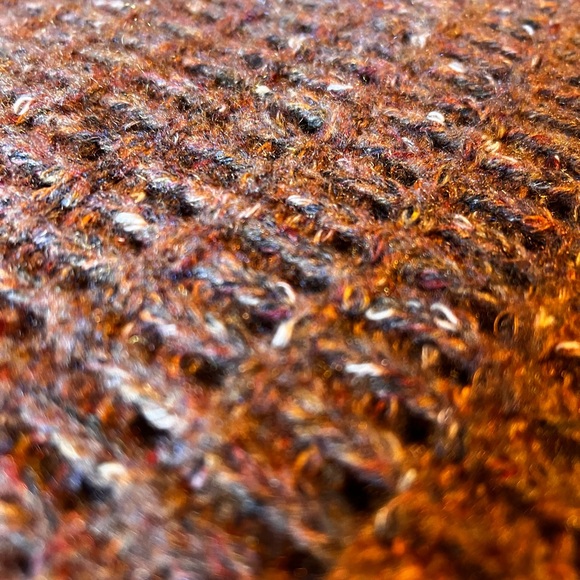 Burnt orangish sweater - Picture 4 of 4